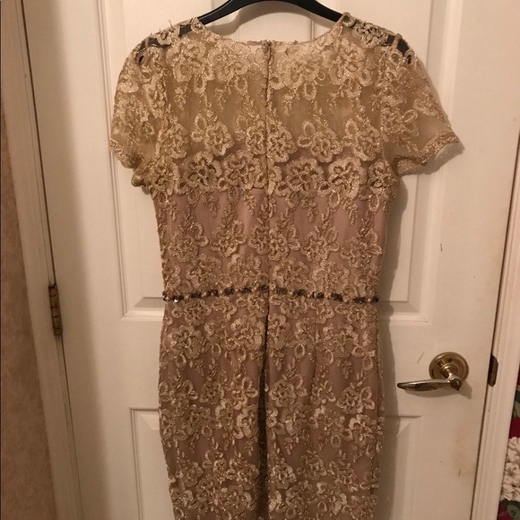 David Meister delicate gold lace dress - size 8 - Picture 2 of 4